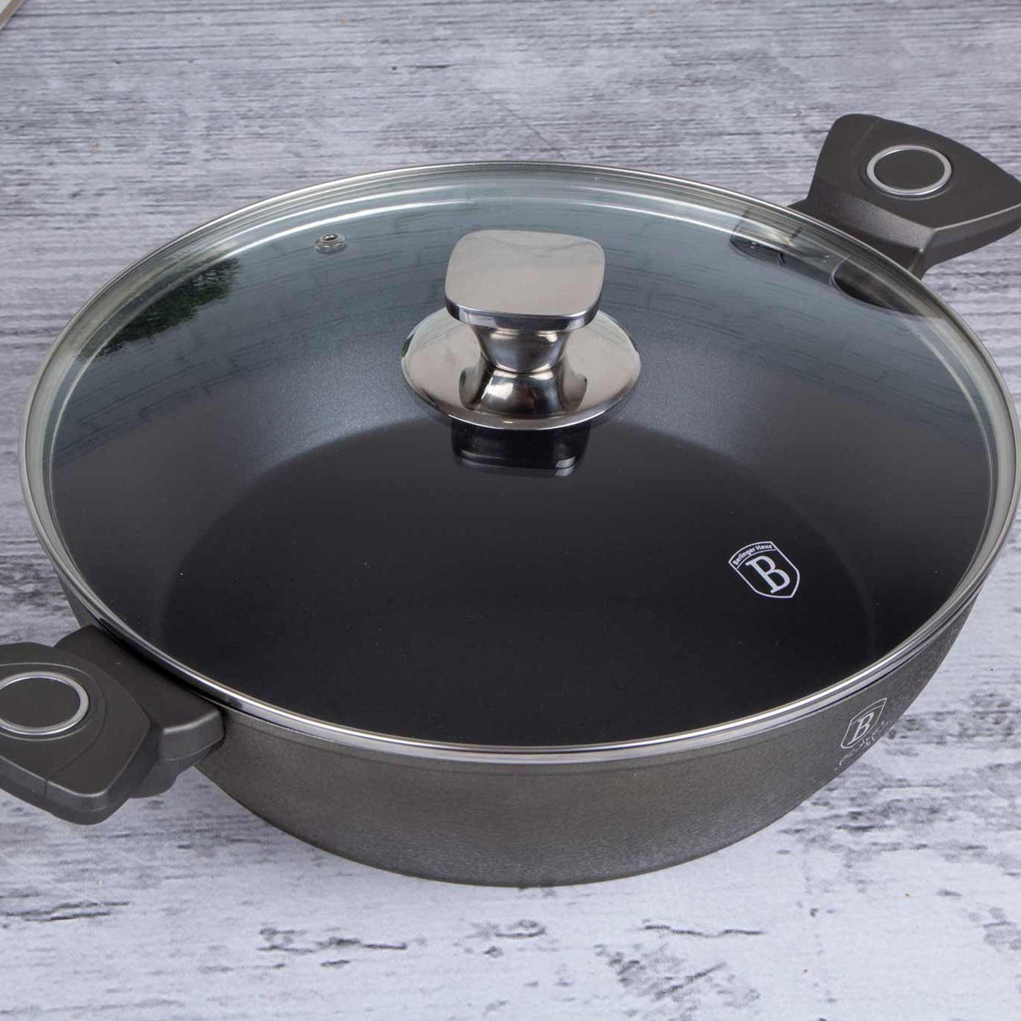 Olla Poco Profunda Con Tapa De 28 Cm