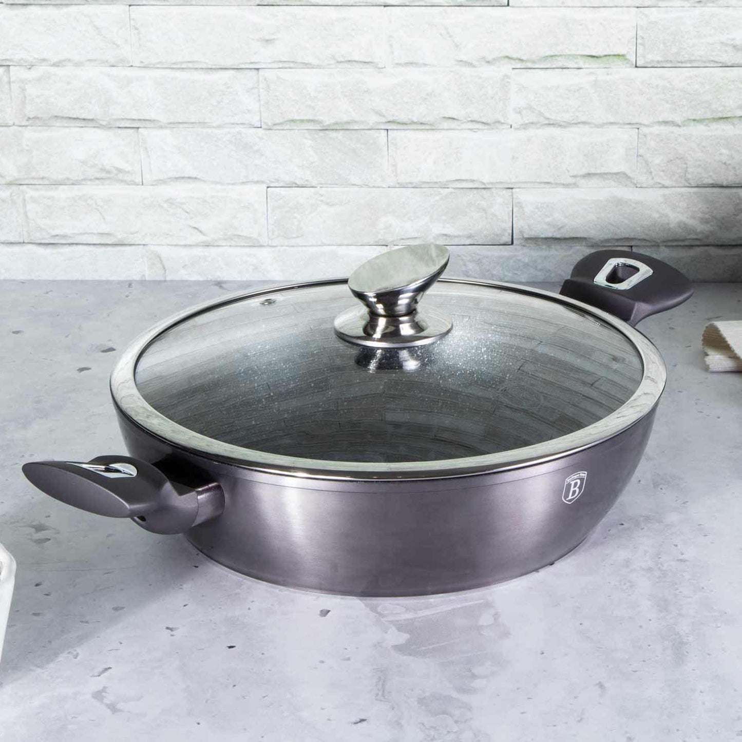 Olla Poco Profunda Con Tapa De 28 Cm