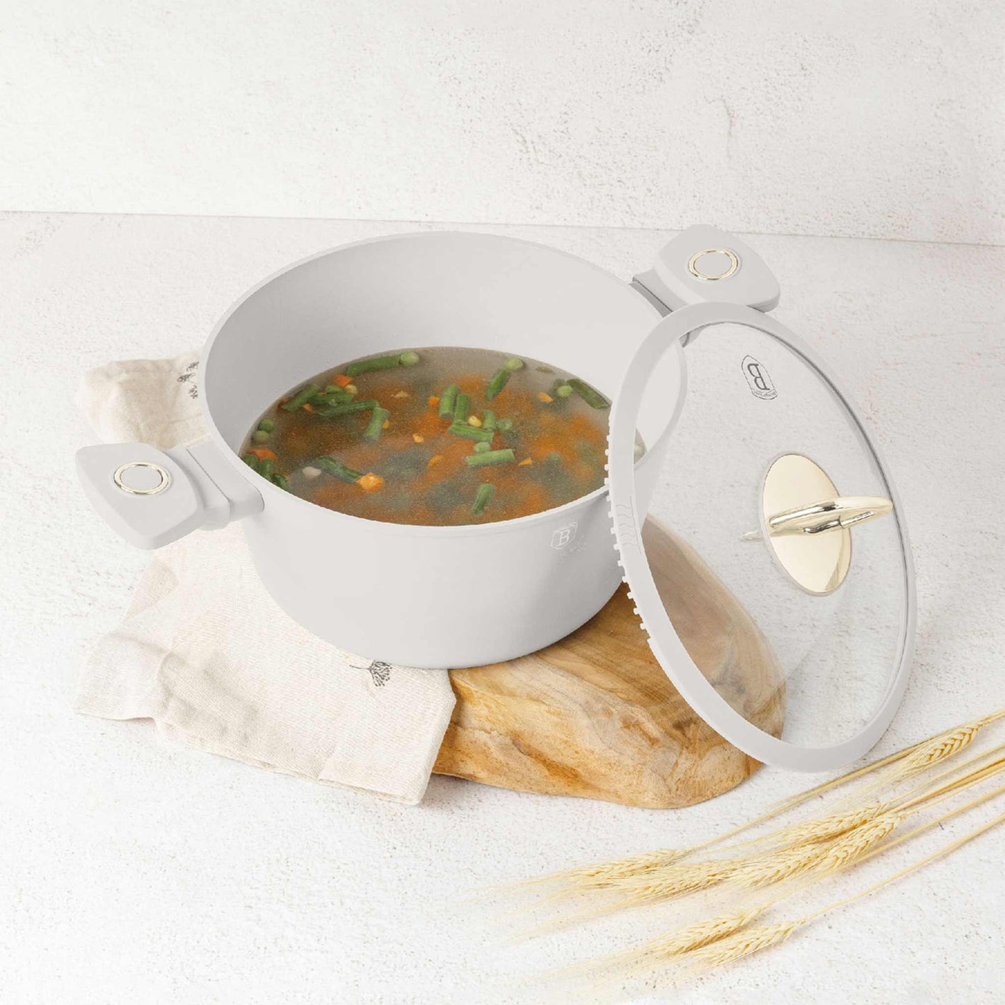 Cazuela Con Tapa De 24 Cm
